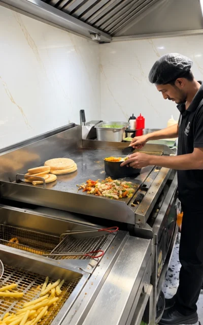 Heavy duty gas hot plate for burger and shawarma setup